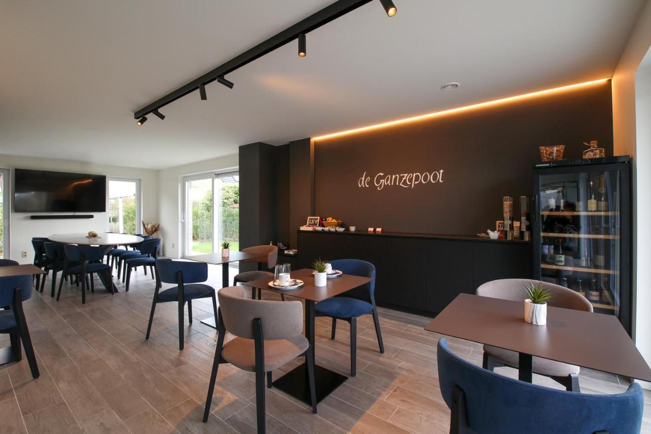 Logies Ternier Bed & Breakfast นิวว์ปอร์ท ภายนอก รูปภาพ