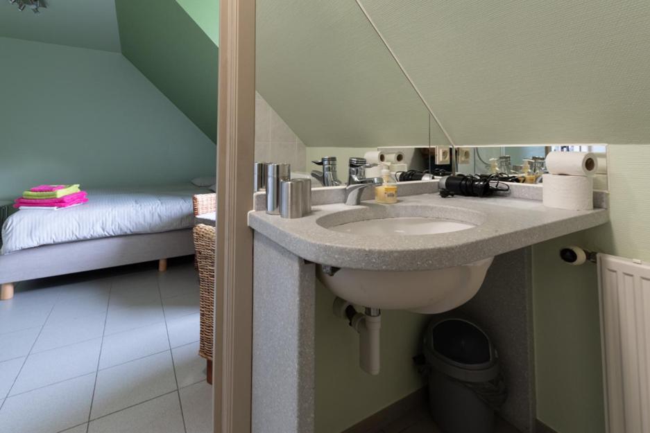 Logies Ternier Bed & Breakfast นิวว์ปอร์ท ภายนอก รูปภาพ