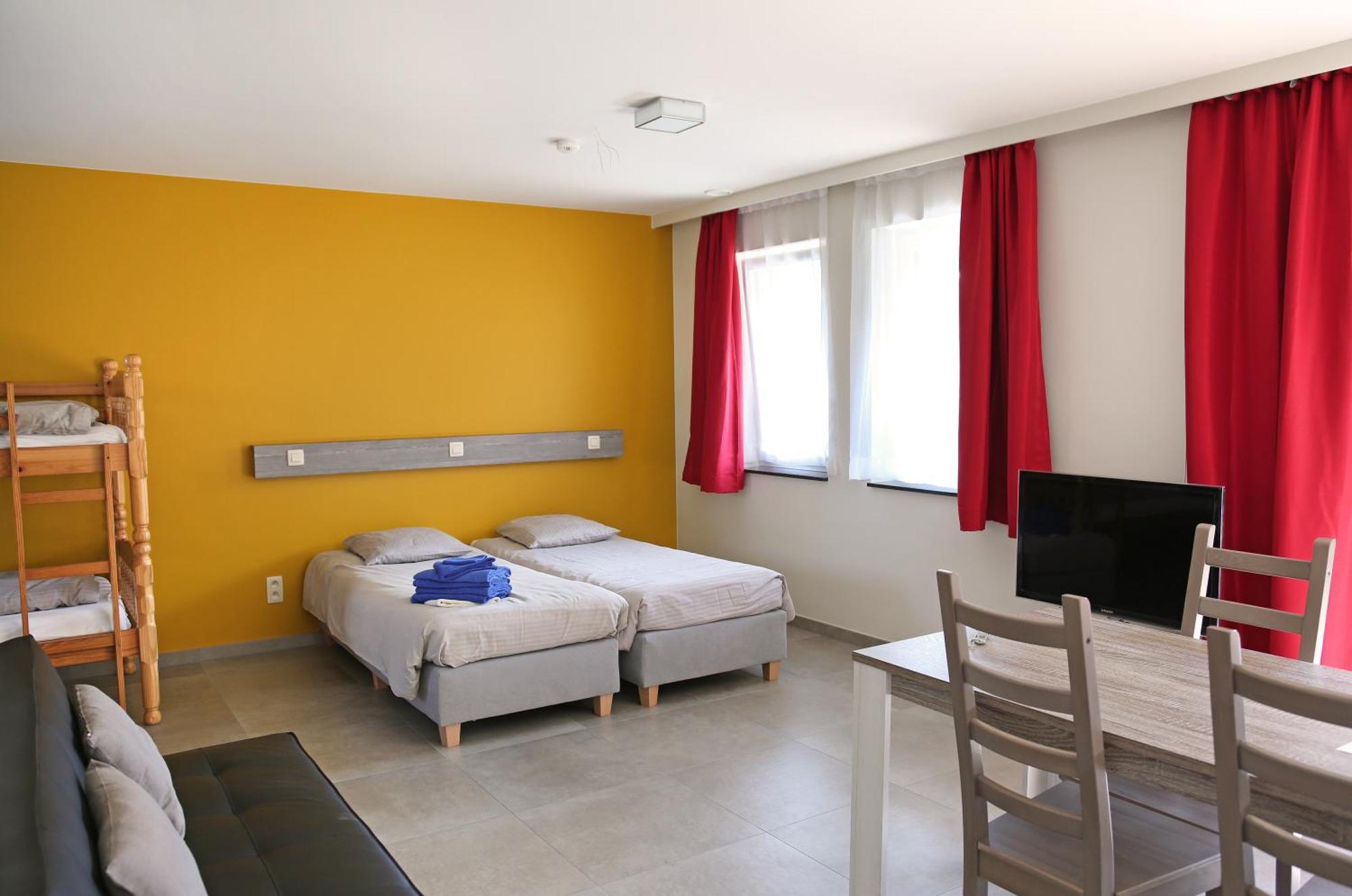 Logies Ternier Bed & Breakfast นิวว์ปอร์ท ห้อง รูปภาพ