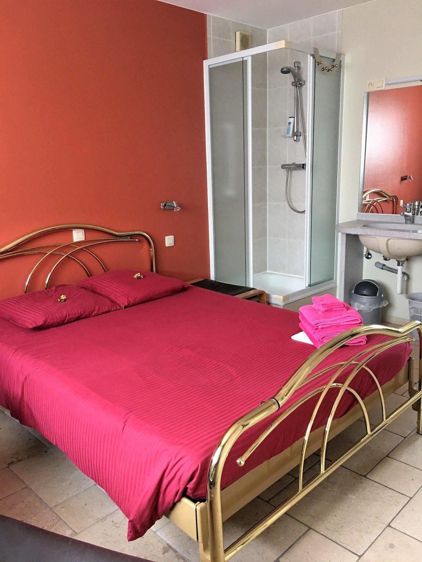 Logies Ternier Bed & Breakfast นิวว์ปอร์ท ภายนอก รูปภาพ